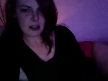 webcam girl fitty_tuck live cam image #327976