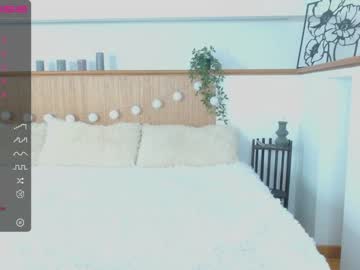 webcam girl kittycat__lovee live cam image #2696945