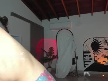 webcam girl lonelly_lolly98 live cam image #6115218