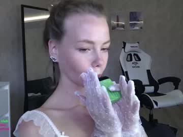 webcam girl elli_harmon live cam image #5334380