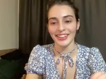 webcam girl wonderland_stia live cam image #6155291