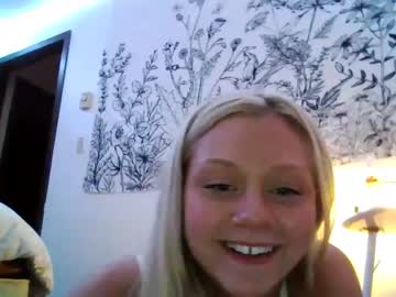 webcam couple prettypoliteladies live cam image #4744998