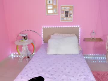 webcam girl little_effy18 live cam image #2751522