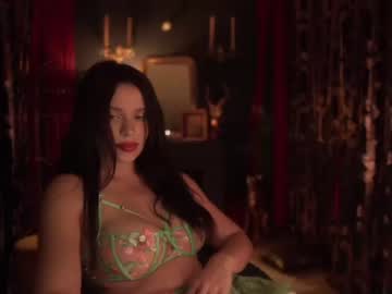 webcam girl lucieoude_ live cam image #521502