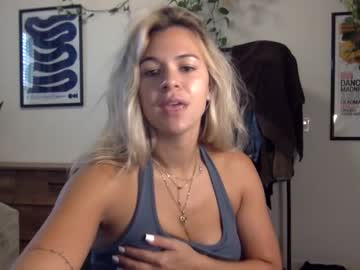 webcam girl bottleservicegirl live cam image #2503116