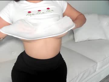 webcam girl lilbeccaxo live cam image #1704382
