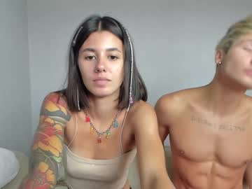 webcam couple skinnnkiss live cam image #2598413
