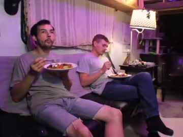 webcam man hollandhousestudios live cam image #1914165