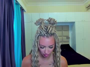 webcam girl 8a8y_nura live cam image #2332540
