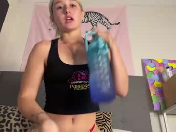 webcam girl charlybabyy live cam image #4221658