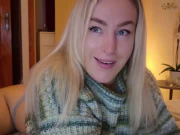 webcam girl christinasiemone live cam image #7058150