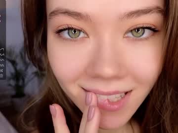 webcam girl lil_babe_ live cam image #5570621