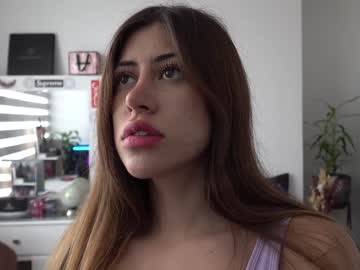 webcam girl beyllove_d live cam image #6297800