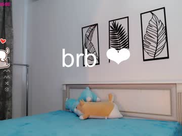 webcam girl small_blondee live cam image #3314591
