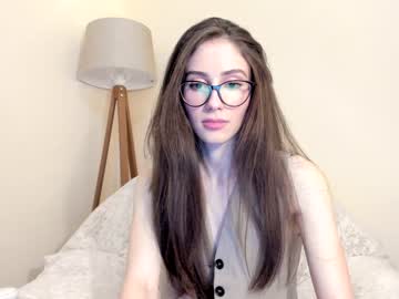 webcam girl snowww_white live cam image #5586268