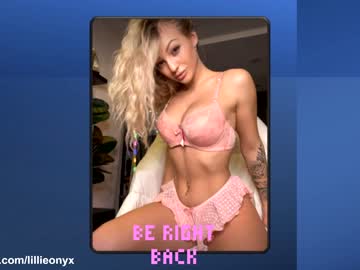 webcam girl lillieonyx live cam image #3024743
