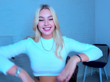 webcam girl 8a8y_nura live cam image #1886739