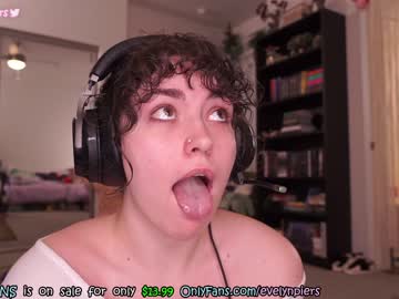 webcam girl evelynpiers live cam image #4171784