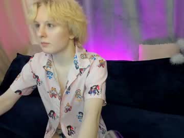 webcam girl nicole_hiness live cam image #7092634
