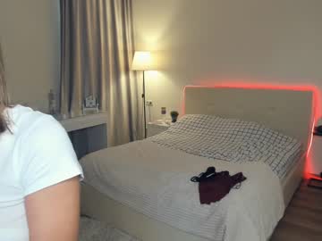 webcam girl erline_may live cam image #6546167