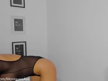 webcam girl moniqueeass live cam image #4556605