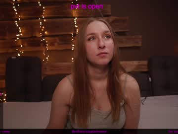 webcam girl coupledreamx live cam image #3353679