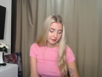 webcam girl cute18cute live cam image #3774451
