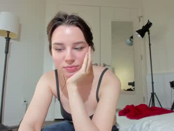 webcam girl cinnabelle live cam image #2781131
