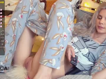 webcam girl careful_i_bite live cam image #855658