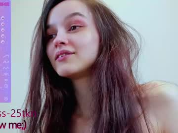webcam girl skinny_ruu live cam image #4261478