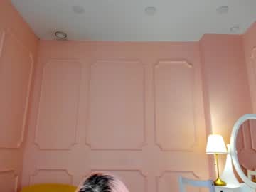 webcam girl pretty_girl_bella live cam image #3038654