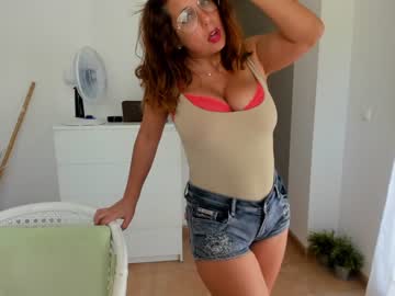 webcam girl dulceyjohn live cam image #2571643