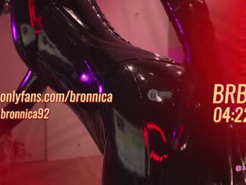 webcam girl bronnica live cam image #834760