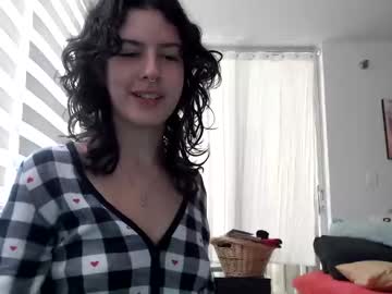 webcam girl frenchava live cam image #4577134