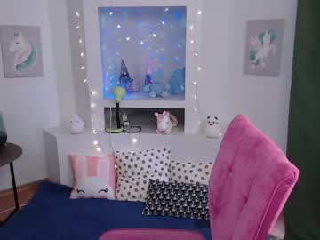 webcam girl moon_jane live cam image #1585160