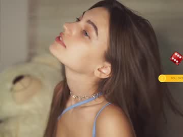 webcam girl hoolybunny live cam image #2522980