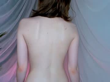 webcam girl brittgoodie live cam image #6119383