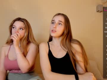 webcam couple eleanorjessie live cam image #2966255