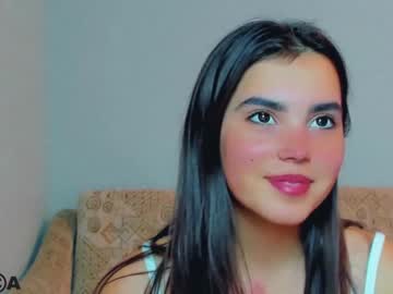 webcam girl nika_la live cam image #1192435