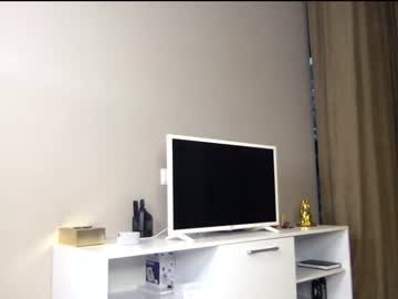 webcam girl ella_hey live cam image #2907021