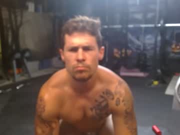 webcam man browneyedmuscleboy32 live cam image #5567791