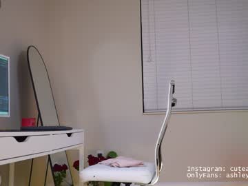 webcam girl ashley_benson1 live cam image #6619946