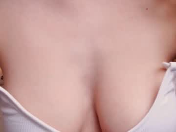webcam girl aleksa_cutie live cam image #1803196
