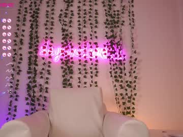 webcam girl shycinderella live cam image #4740751