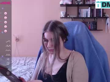 webcam girl minnie_olson_ live cam image #3722457