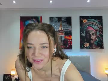 webcam girl evelyn_clare live cam image #3844756