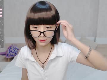 webcam girl little_yena live cam image #5839078