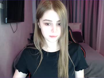 webcam girl tripleprinces live cam image #4612401