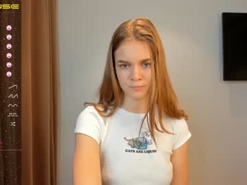 webcam girl carolynsveronica live cam image #5088982