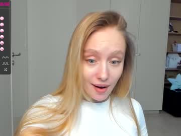 webcam girl amy_touch live cam image #3924266